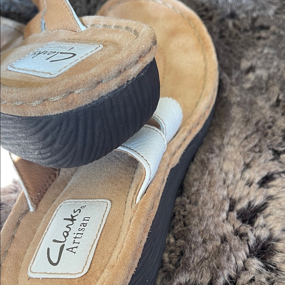 Clarks Women's White and Cream Floral Sandals - Picture 8 of 9